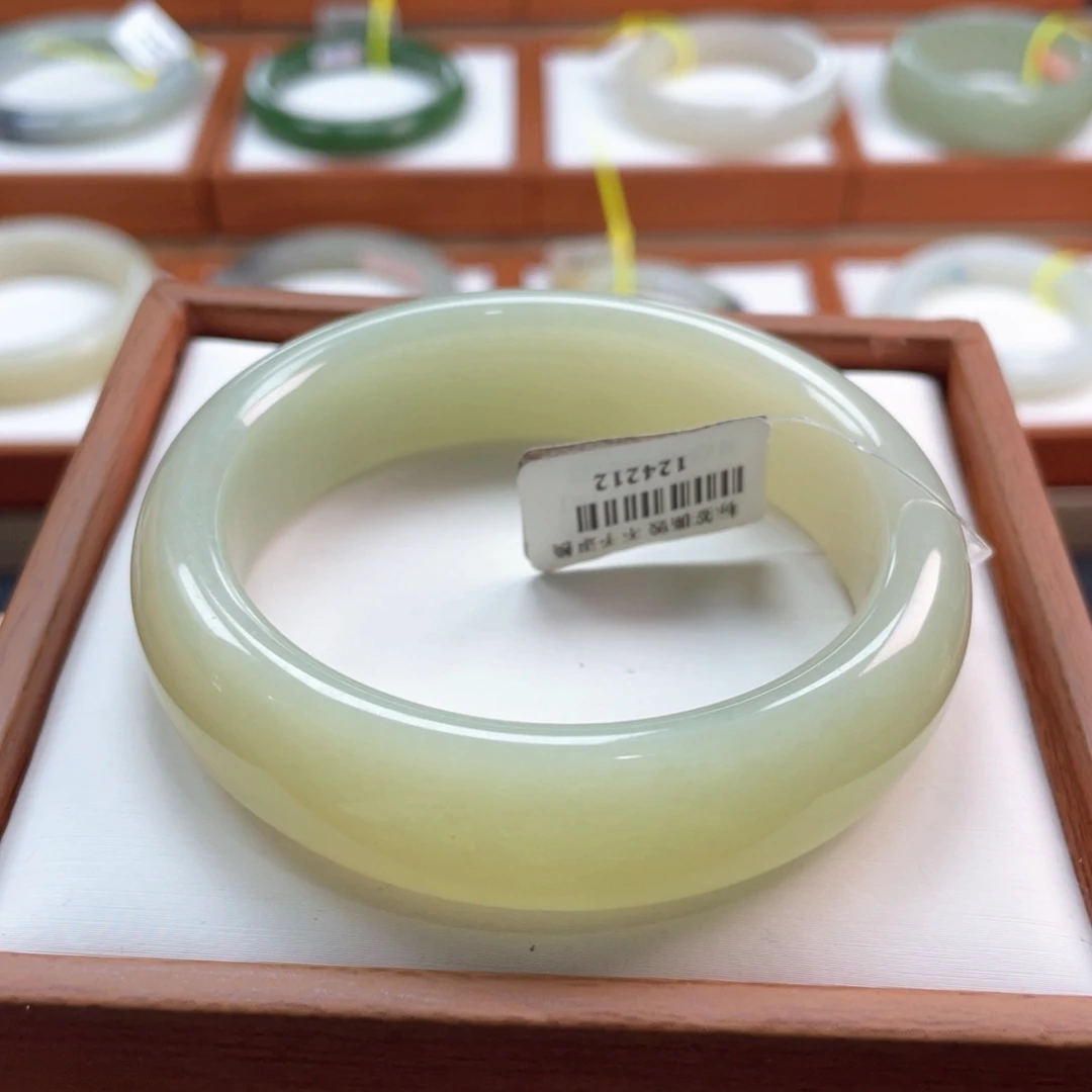 【闪购商品】未镶嵌手镯和田玉链接78。 57/58