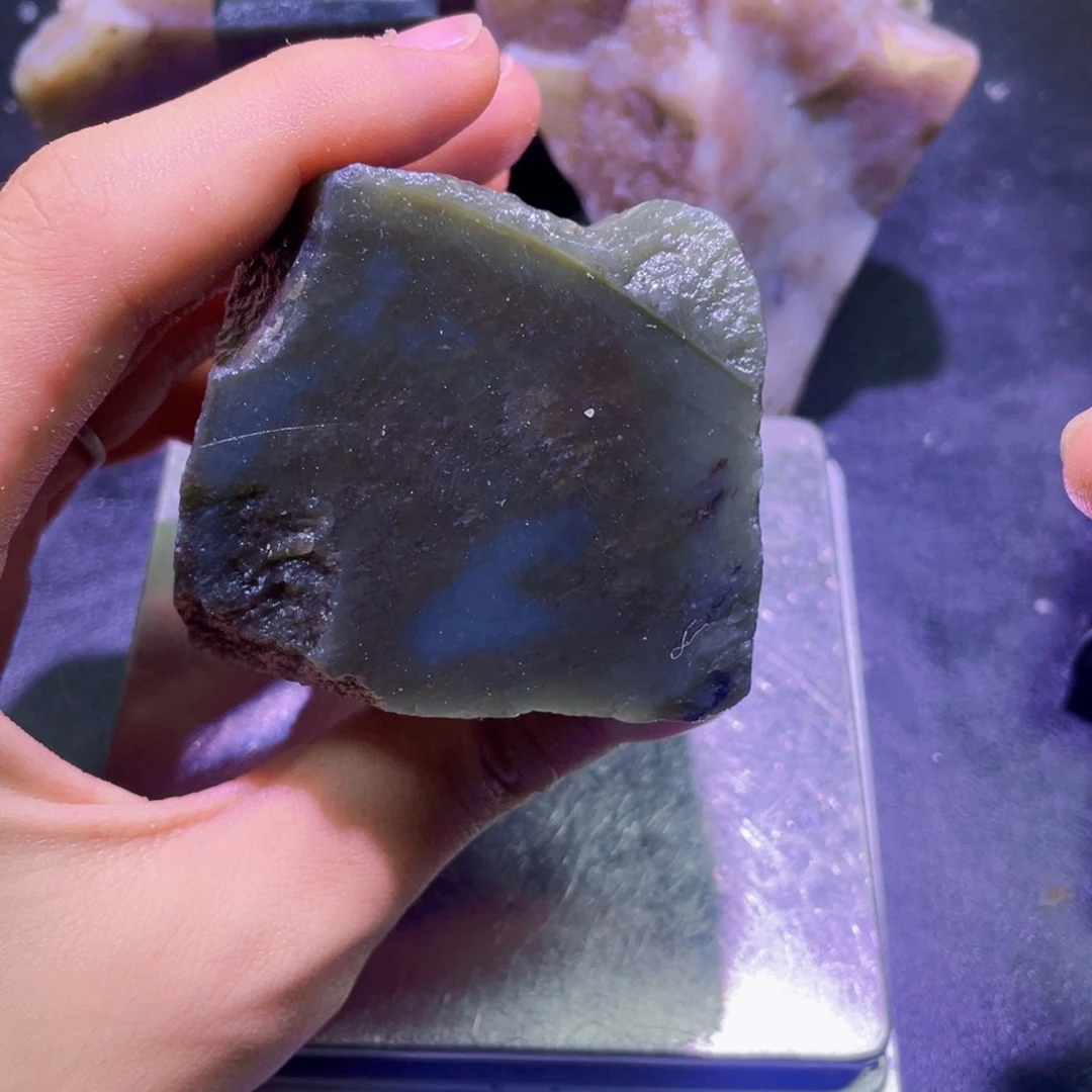 和田玉未镶嵌珠宝半成品