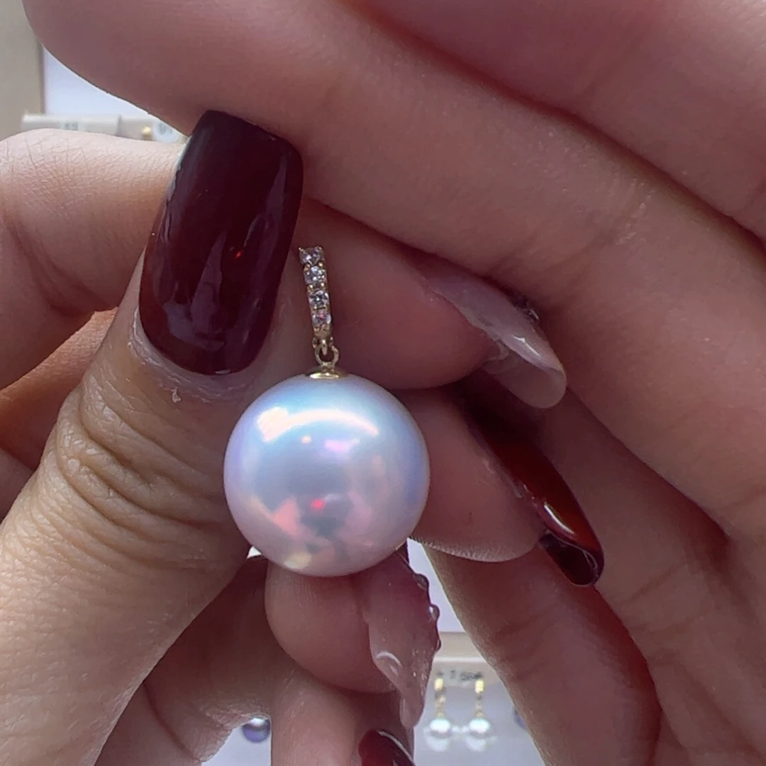 淡水珍珠颈饰18K金镶嵌