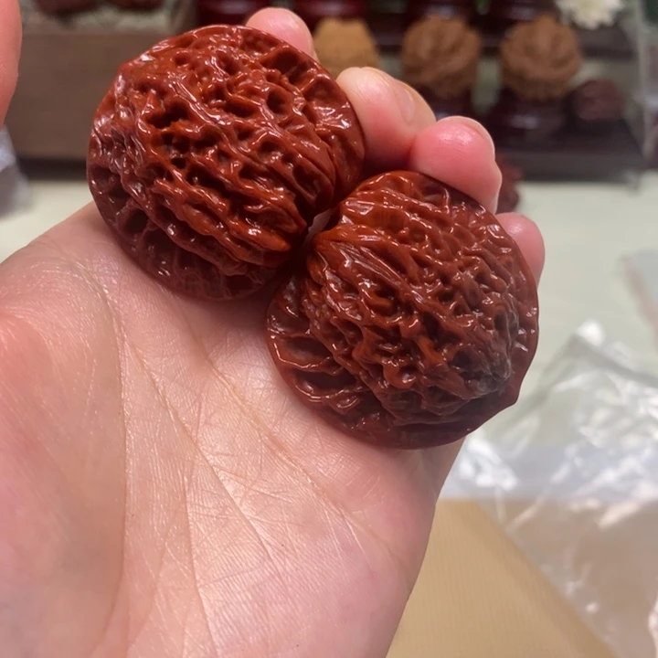 吊坠文玩核桃盘龙纹