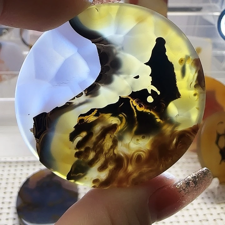 玛瑙/玉髓未镶嵌珠宝奇石