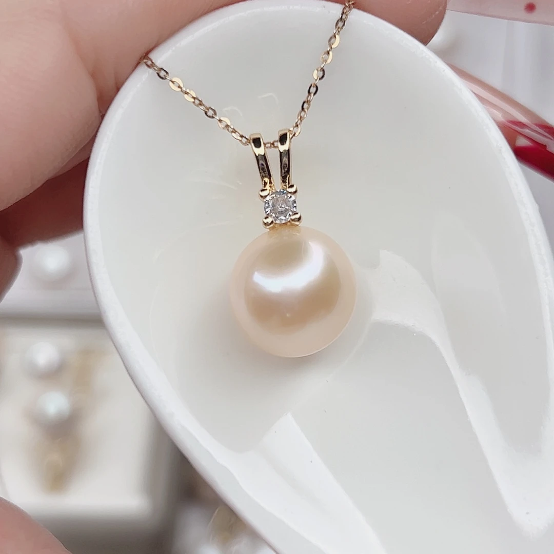 淡水珍珠吊坠(赠链)未镶嵌