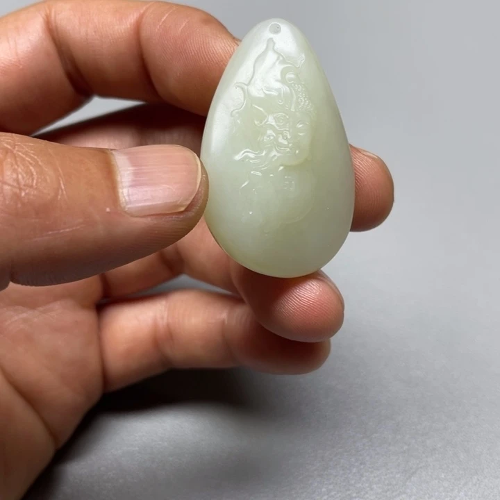 吊坠(不含链)未镶嵌和田玉突***我