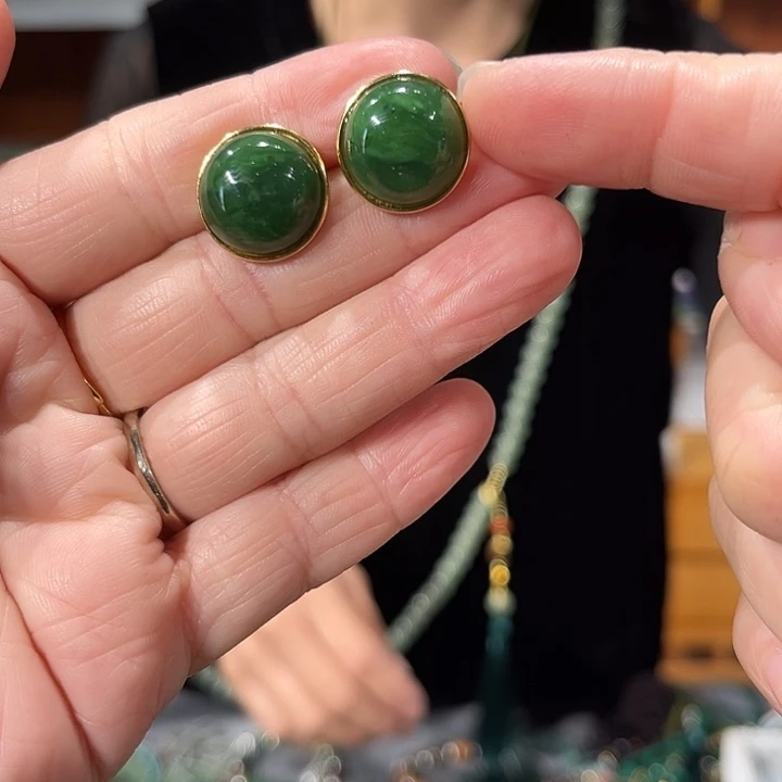 颈饰未镶嵌和田玉（糖玉）