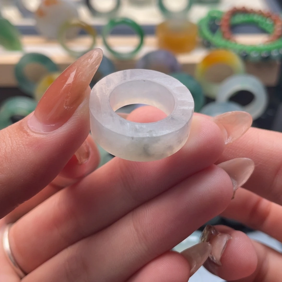 未镶嵌定制翡翠白冰带水墨