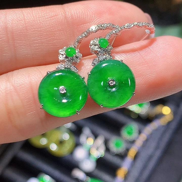 翡翠18K金镶嵌耳饰