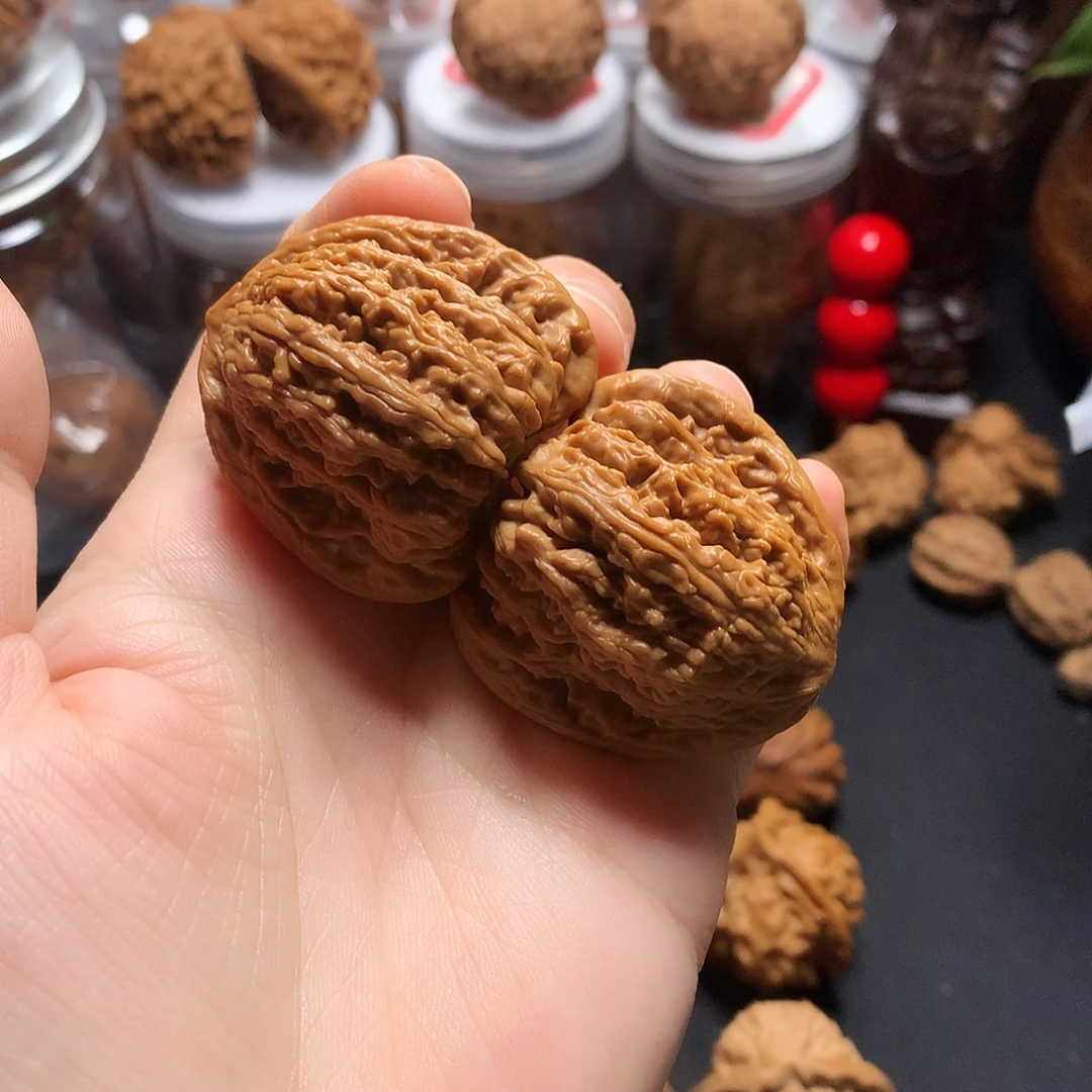 文玩核桃把件密纹39