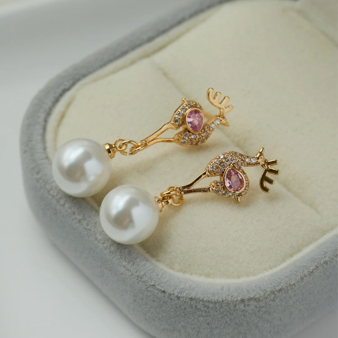 铜合金耳饰 小鹿耳钉 气质轻奢法式耳坠 镶嵌精致耳环