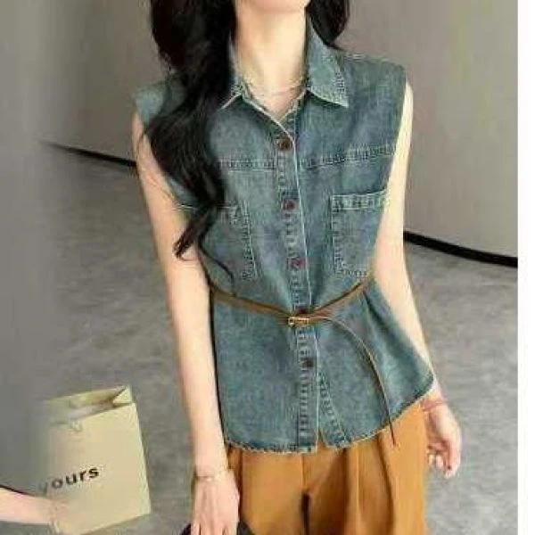 时尚翻领牛仔马甲上衣ZBS33621衣长62（卡码往小拍）