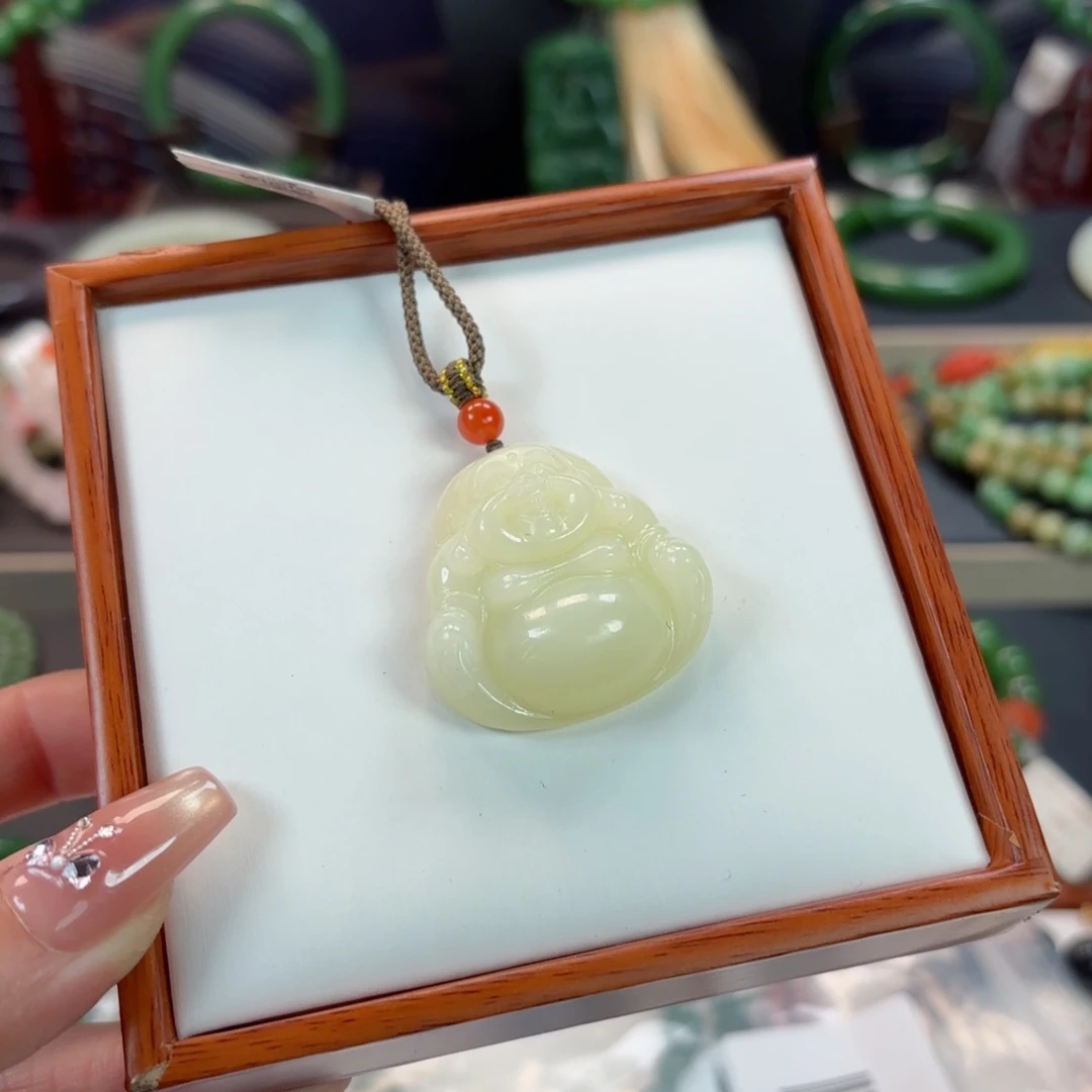 和田玉吊坠未镶嵌