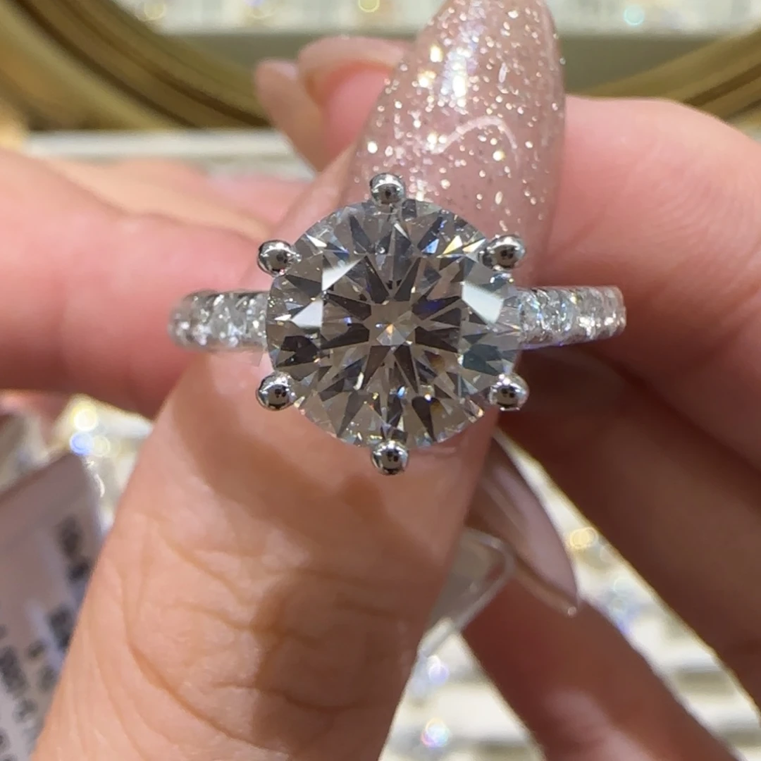 实验室培育钻石18K金镶嵌白月光六爪2卡igi