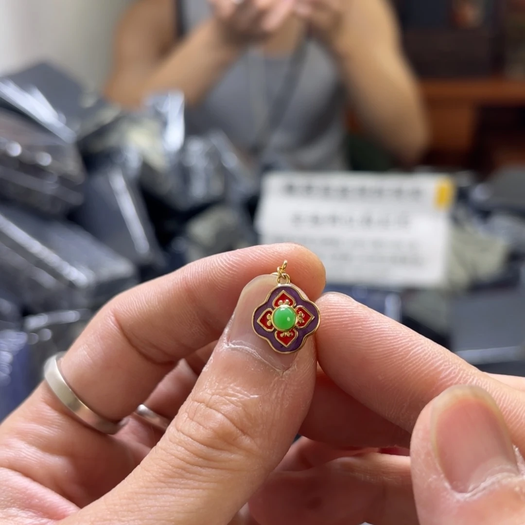 翡翠银S925镀金镶嵌颈饰