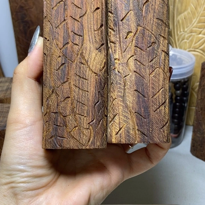 凌***凌木老山檀香木料正区1对