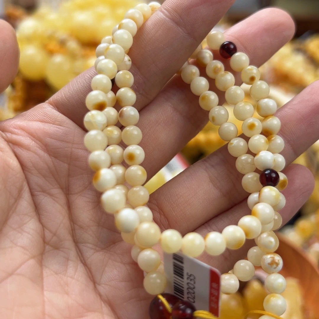 未镶嵌琥珀珠宝奇石