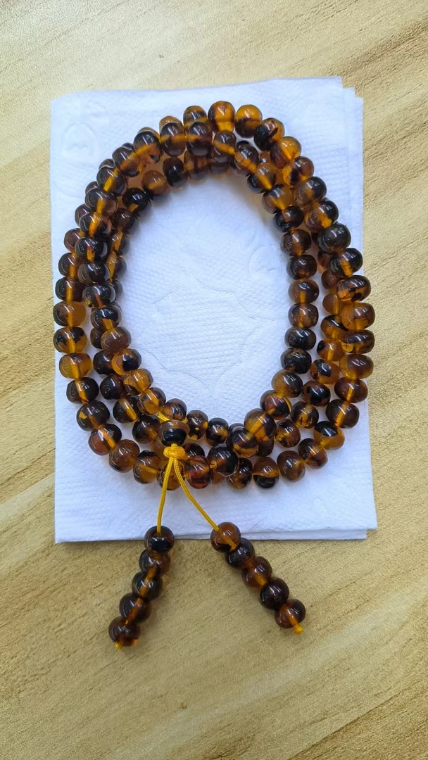 FS17抚顺琥珀珠链