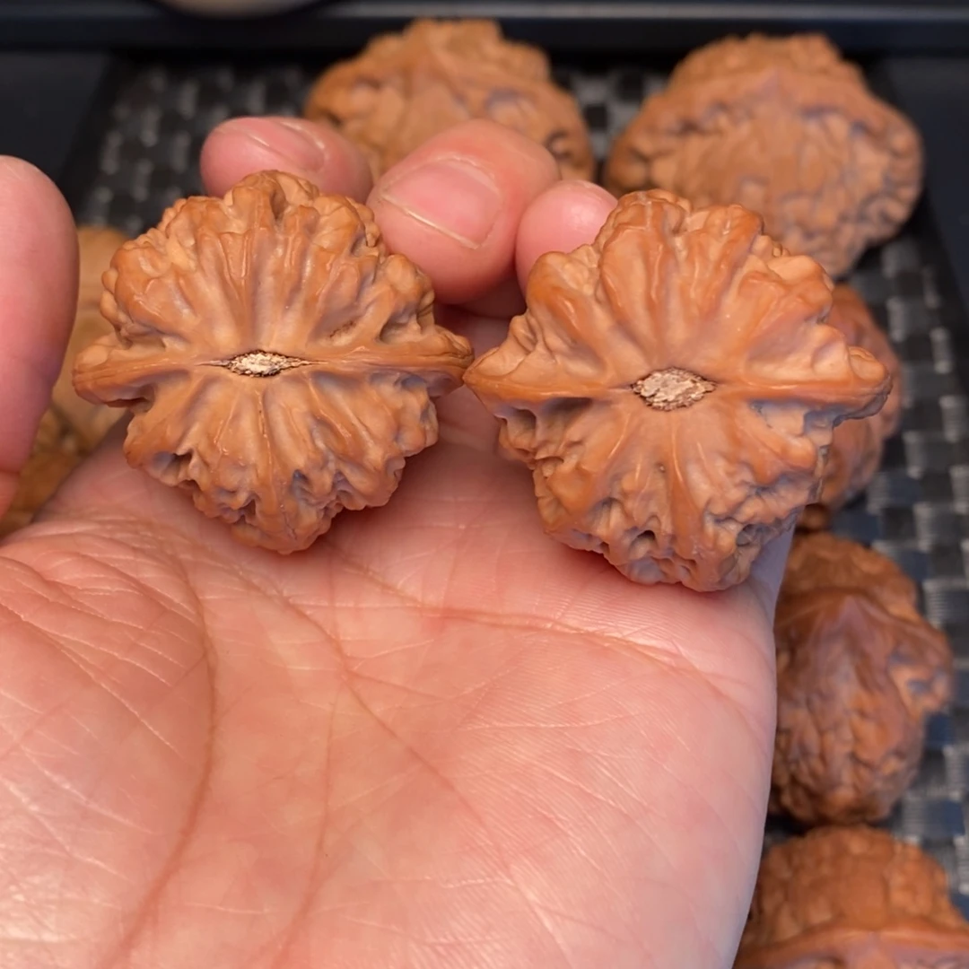 文玩核桃吊坠佛肚