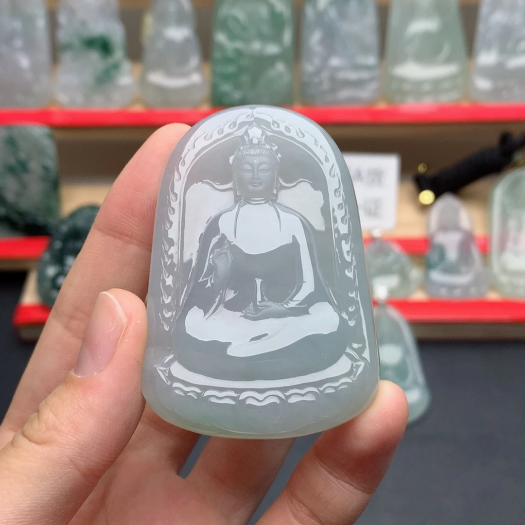 翡翠未镶嵌颈饰素衣