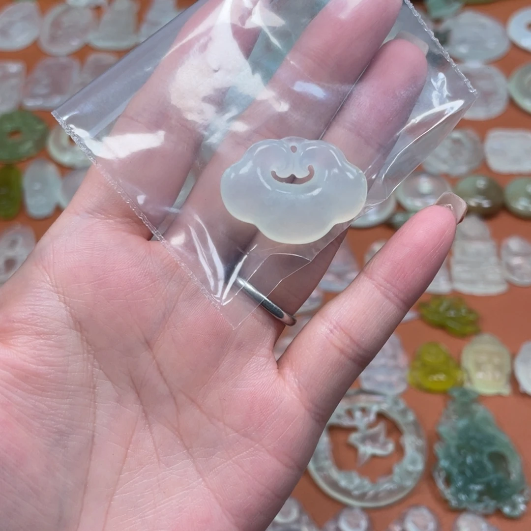 ）***ゞ透闪石-蛇纹石玉未镶嵌颈饰