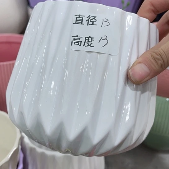 多肉绿植陶瓷花盆9.9包邮，有孔