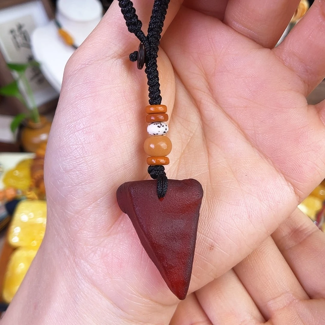 琥珀珠宝奇石未镶嵌我