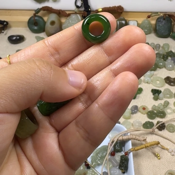 和田玉未镶嵌包链