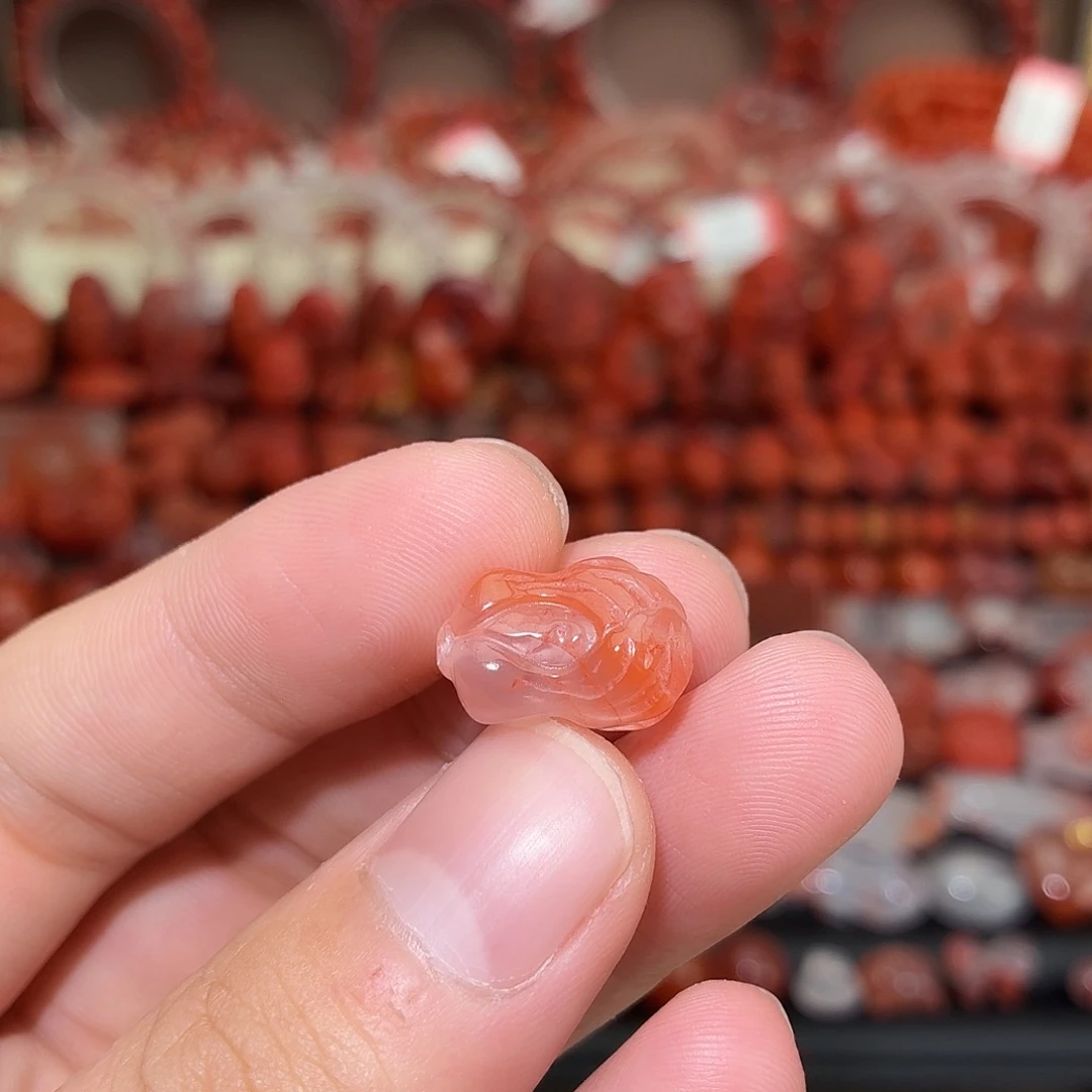 南红玛瑙未镶嵌颈饰白菜