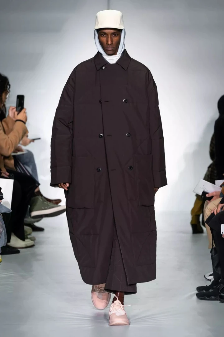 20号链接【V镶钻】夏季重榜潮牌男女同款圆领时尚卫衣86813