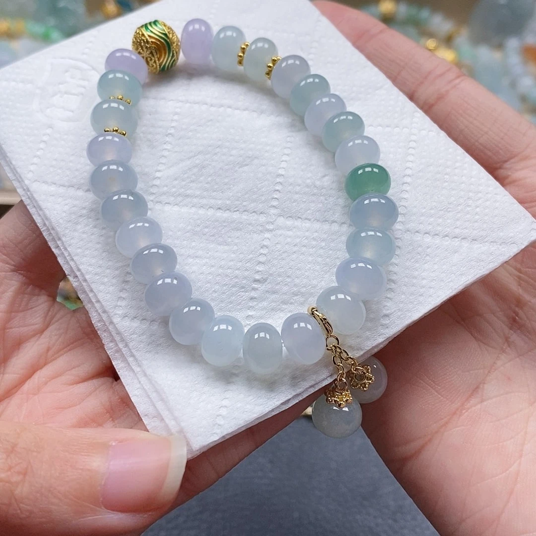 翡翠颈饰未镶嵌H**j闪