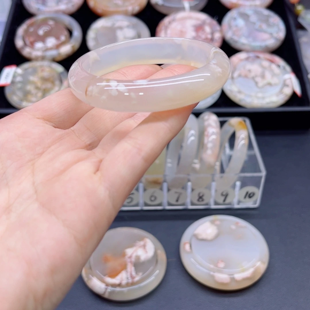 玛瑙/玉髓手镯未镶嵌53