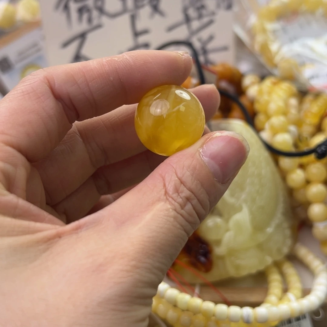 琥珀珠宝奇石未镶嵌
