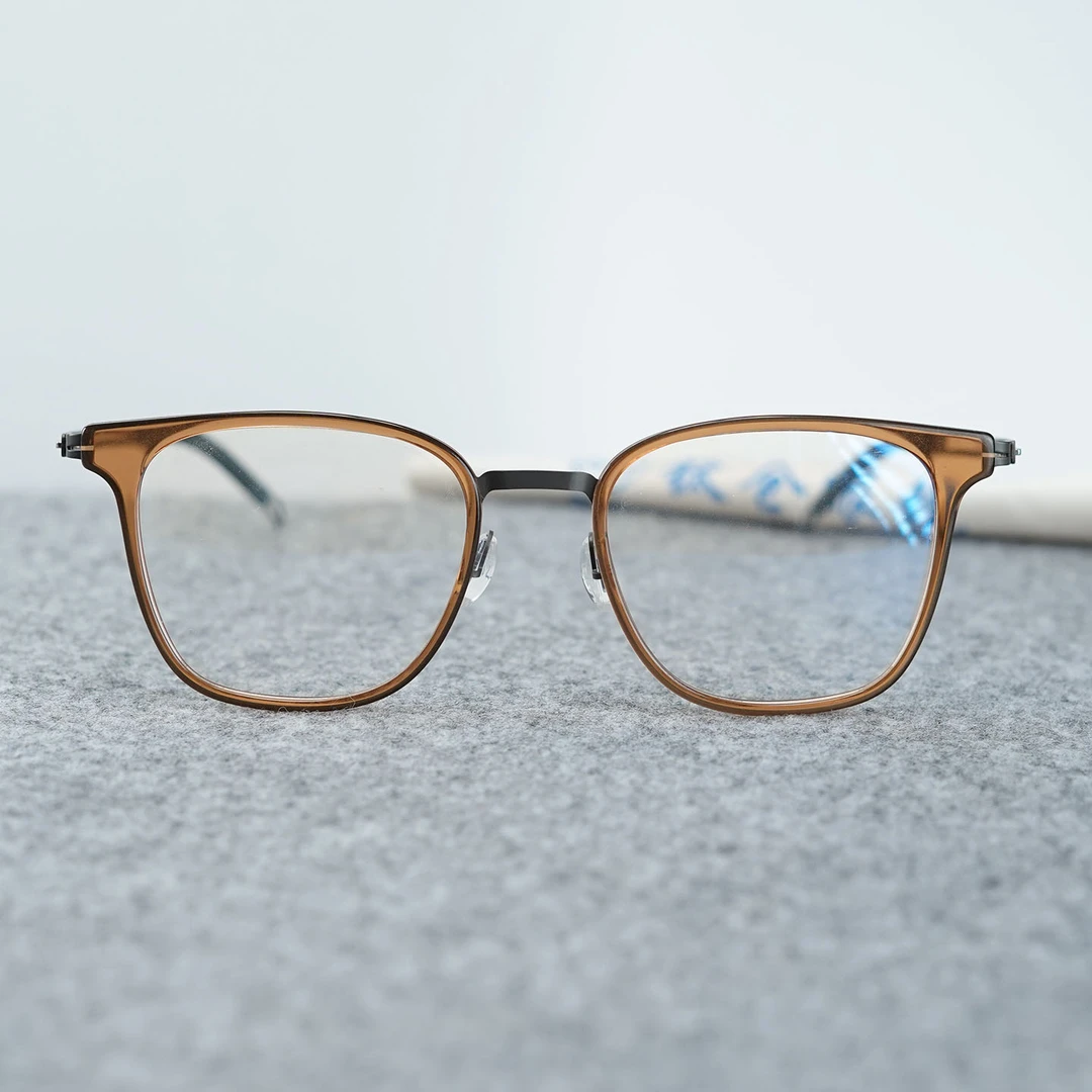 8202301深圳纯手工钛架眼镜框 配镜眼镜架
