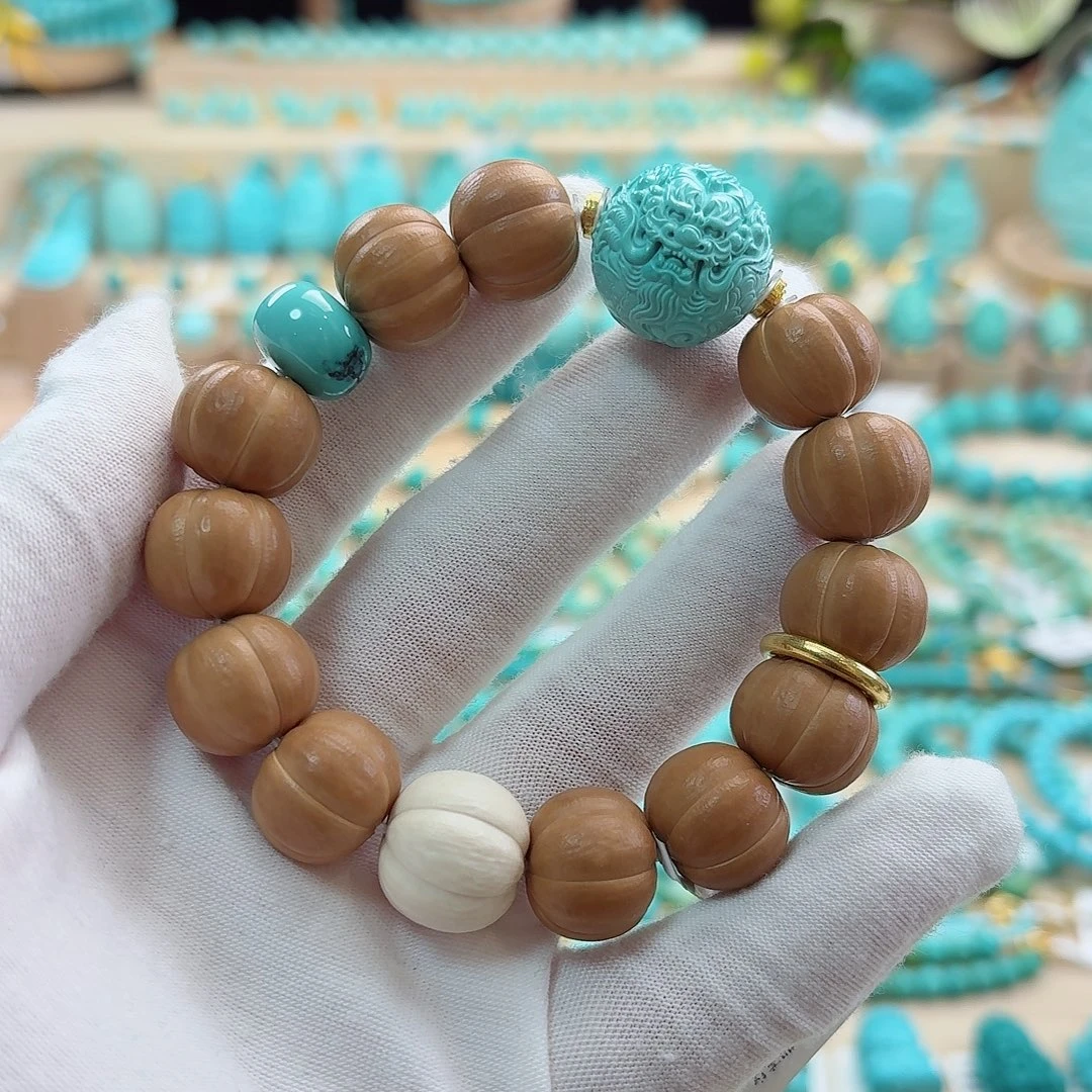 绿松石18K金镶嵌珠宝奇石