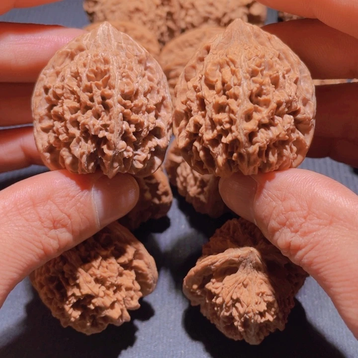 文玩核桃吊坠满天星