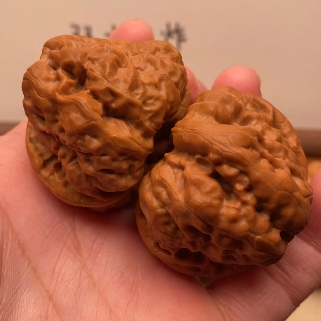 【闪购商品】把件文玩核桃四开背边42左右