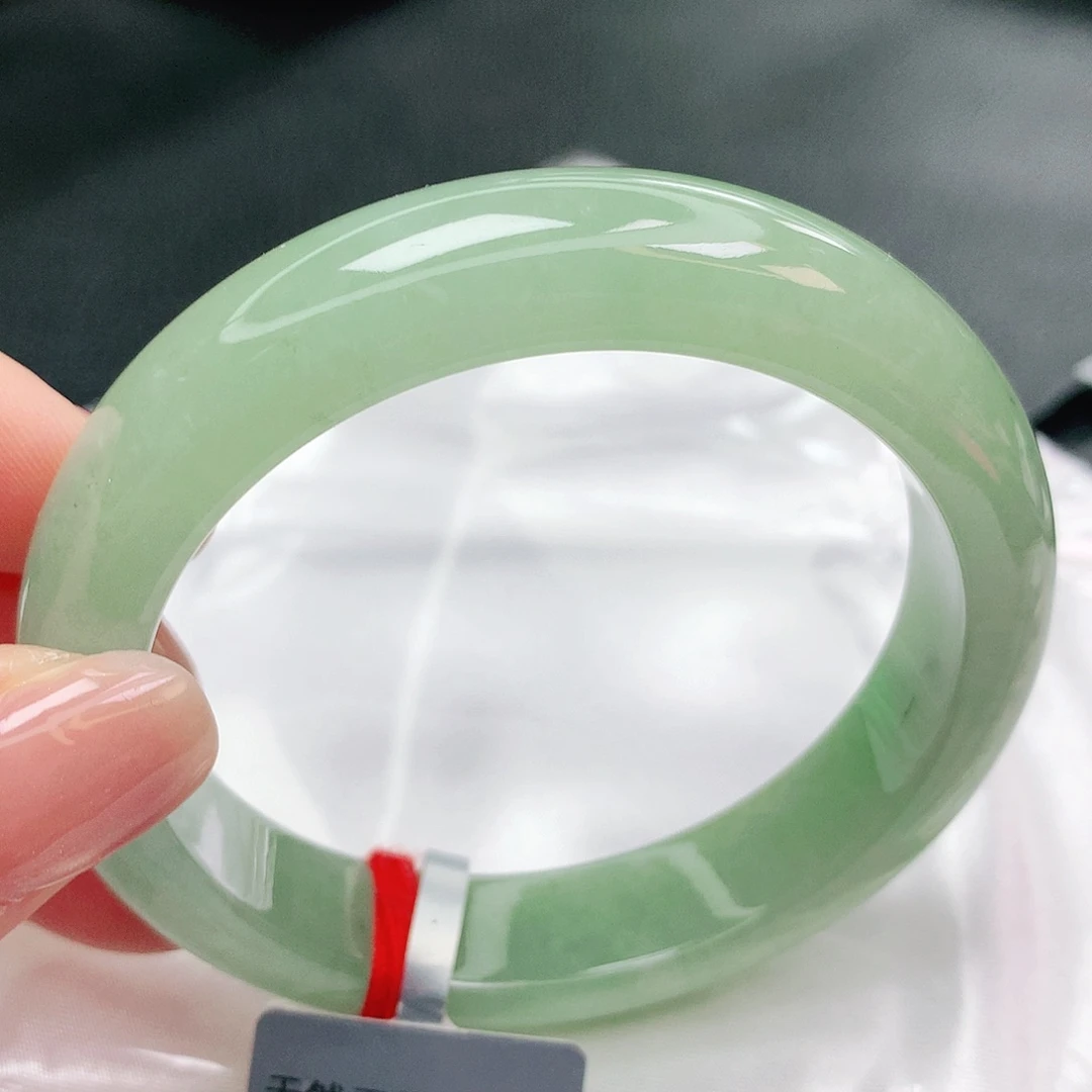 【闪购商品】未镶嵌手镯翡翠素****?缅甸天然a货翡翠