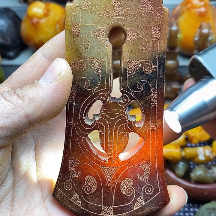 未镶嵌蛇纹石玉颈饰