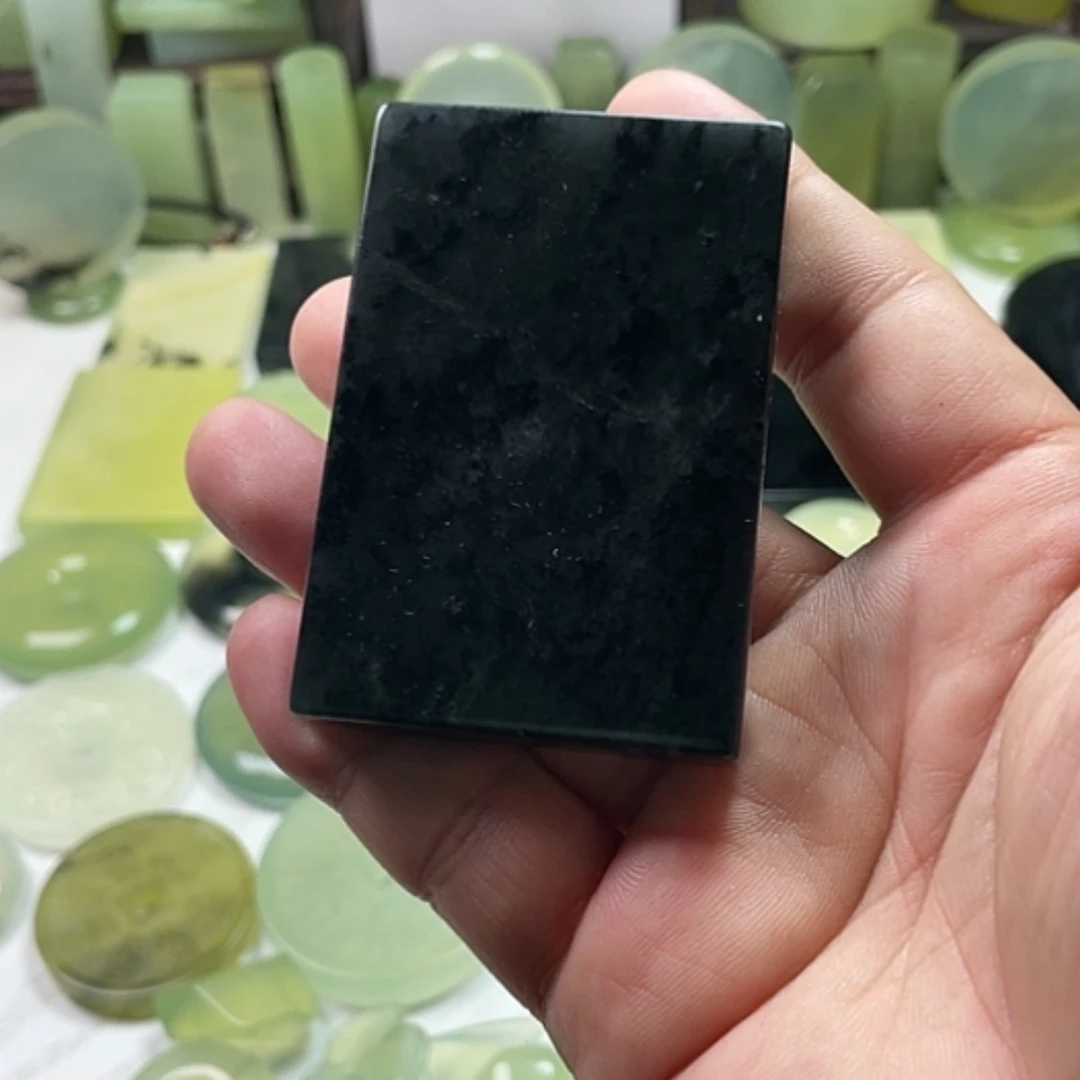 【闪购商品】未镶嵌岫玉挂件茶*