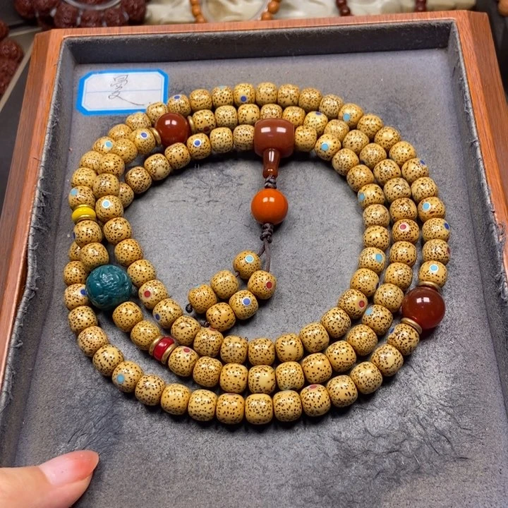 星月菩提吊坠菩提