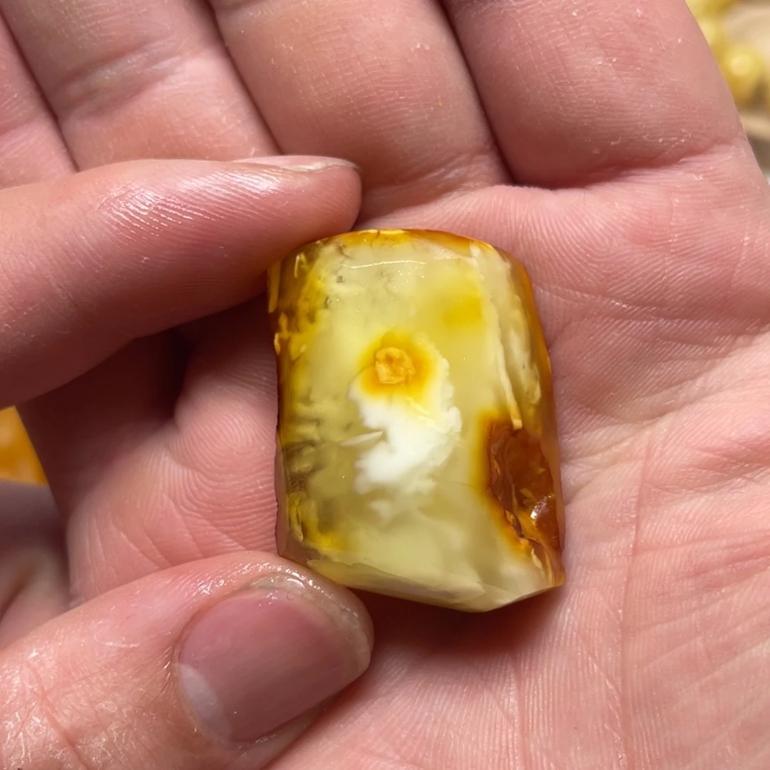 定制琥珀未镶嵌乐*手牌