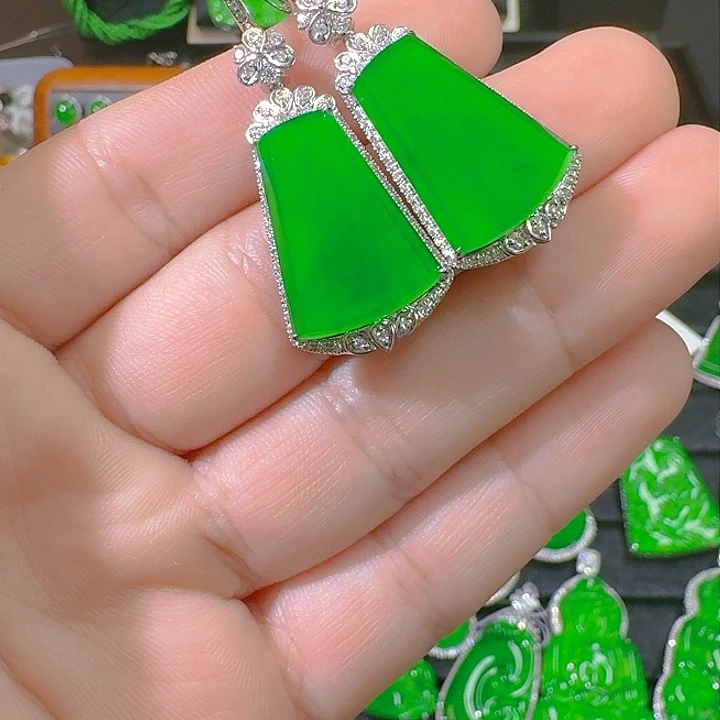 翡翠耳饰18K金镶嵌?****?翡翠