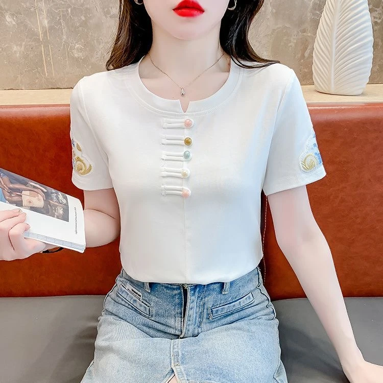 显瘦百搭时尚彩扣短袖T恤中高档面料精品女装上衣遮肉宽松版小衫