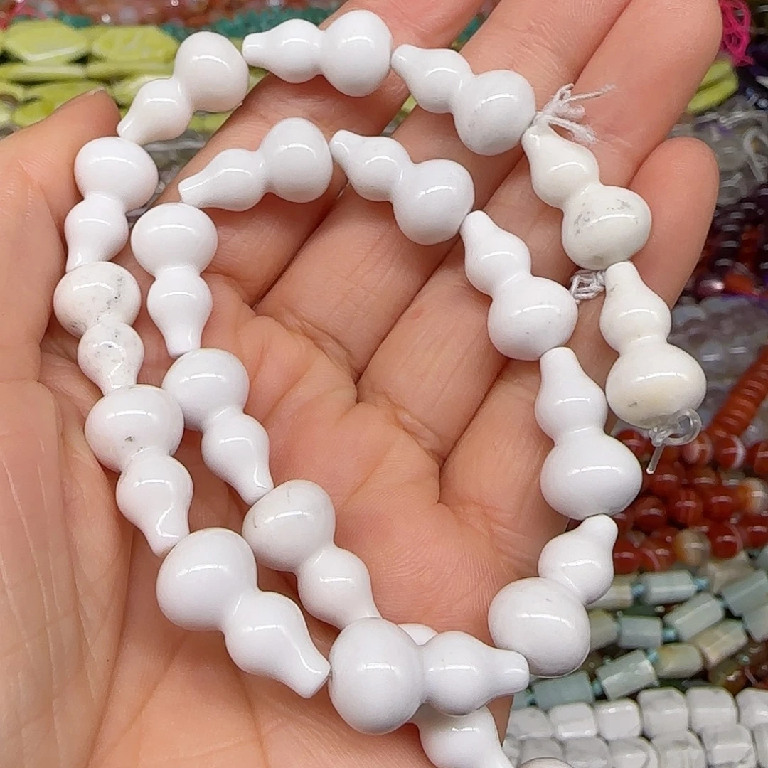 玛瑙/玉髓合金珠宝半成品瓷白玛瑙葫芦10-18mm一条