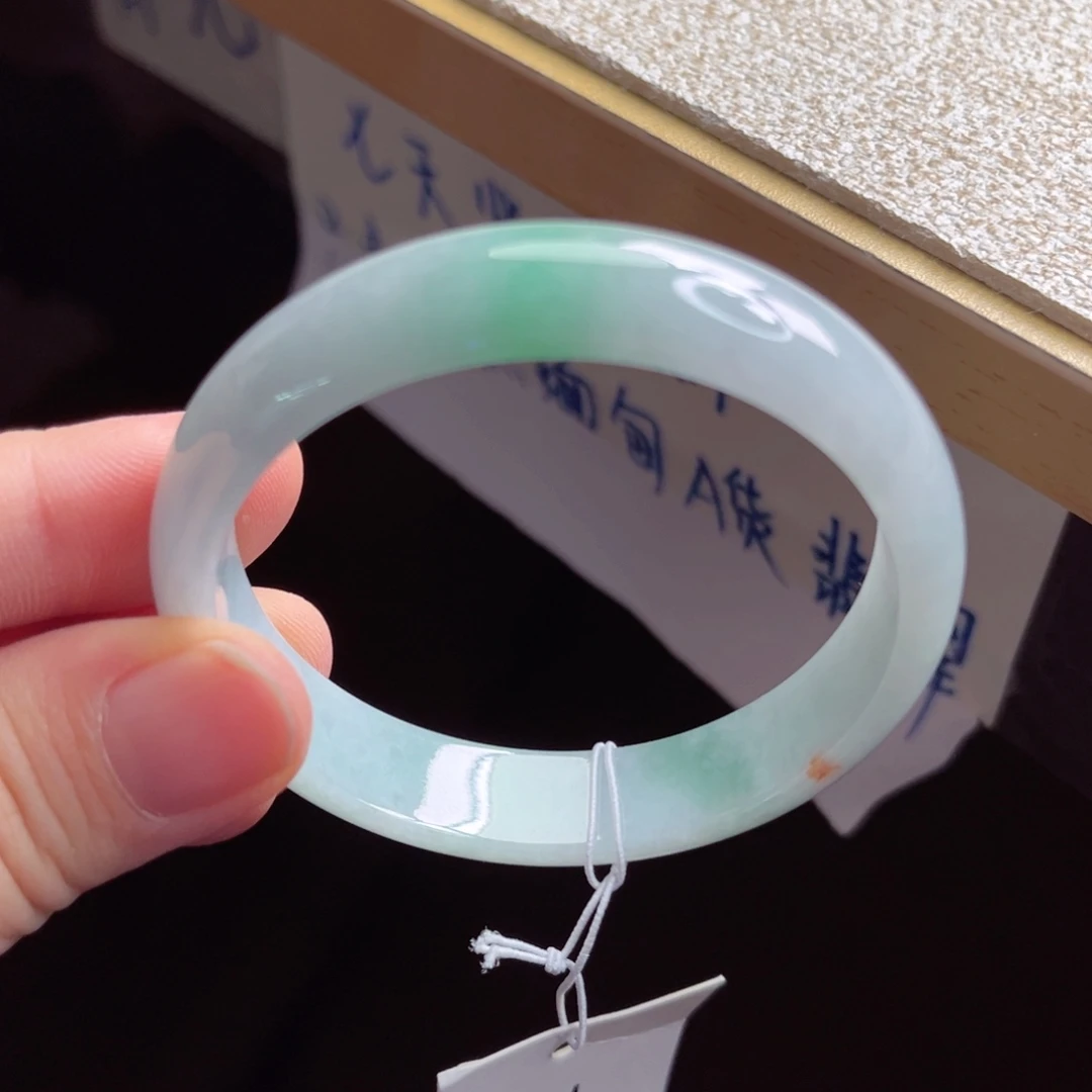 翡翠未镶嵌手镯手镯