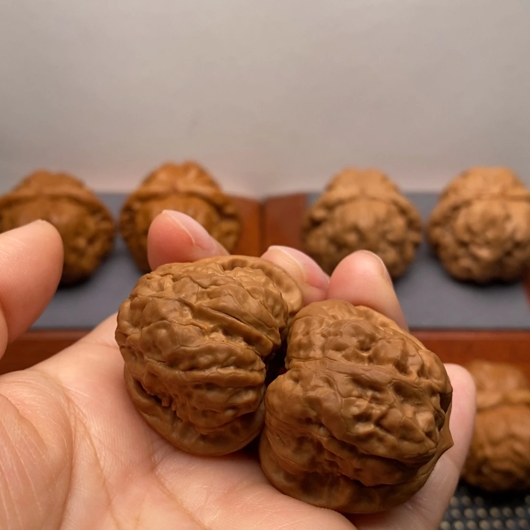 文玩核桃把件边35左右