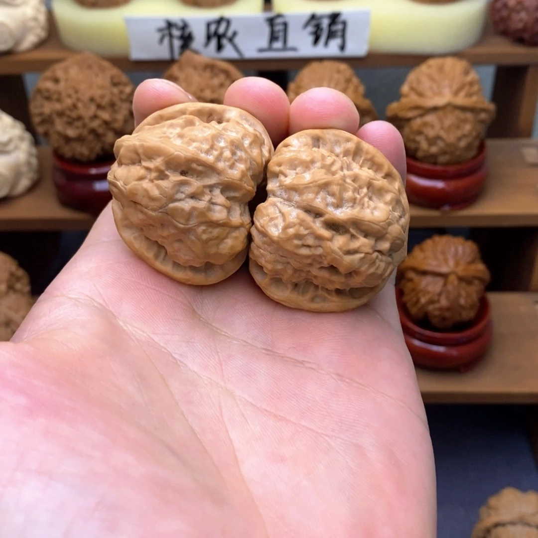 山***晏文玩核桃吊坠蛤蟆38无修