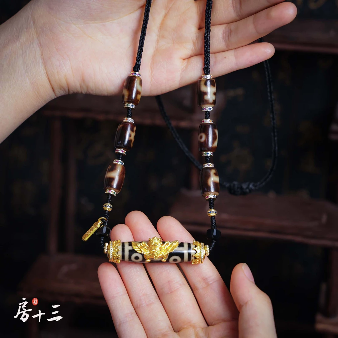 【房十三】牙黄九眼镶金翅大鹏玛瑙锁骨链