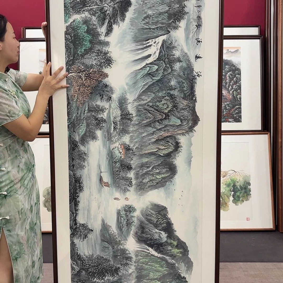 国画手绘带框作品