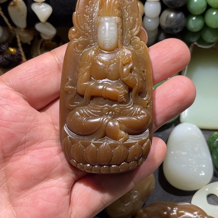 颈饰未镶嵌和田玉