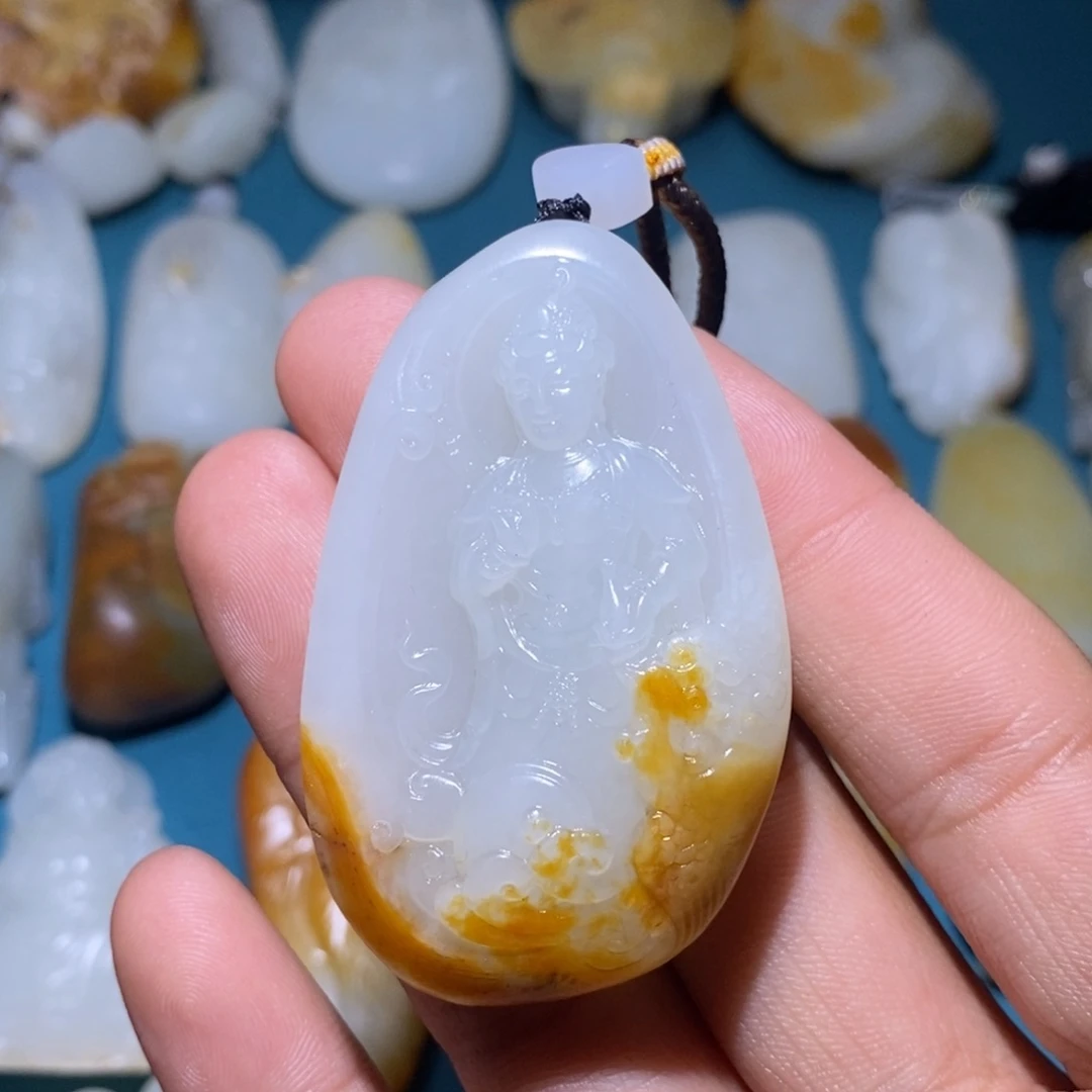 和田玉颈饰未镶嵌