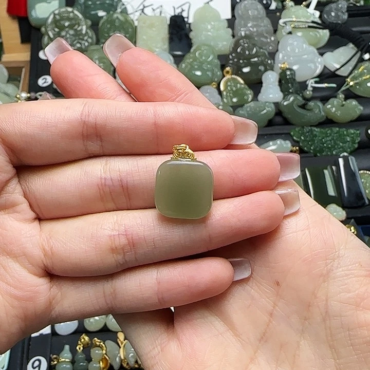 颈饰银S925镶嵌和田玉